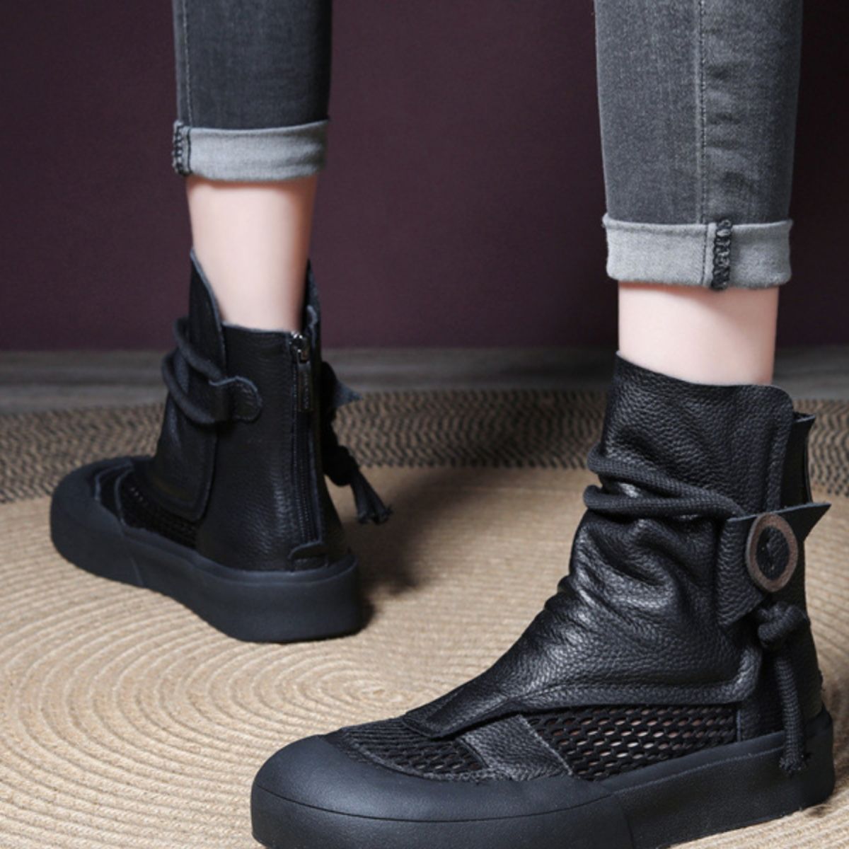 Sandalias altas de suela suave y plana hechas a mano
