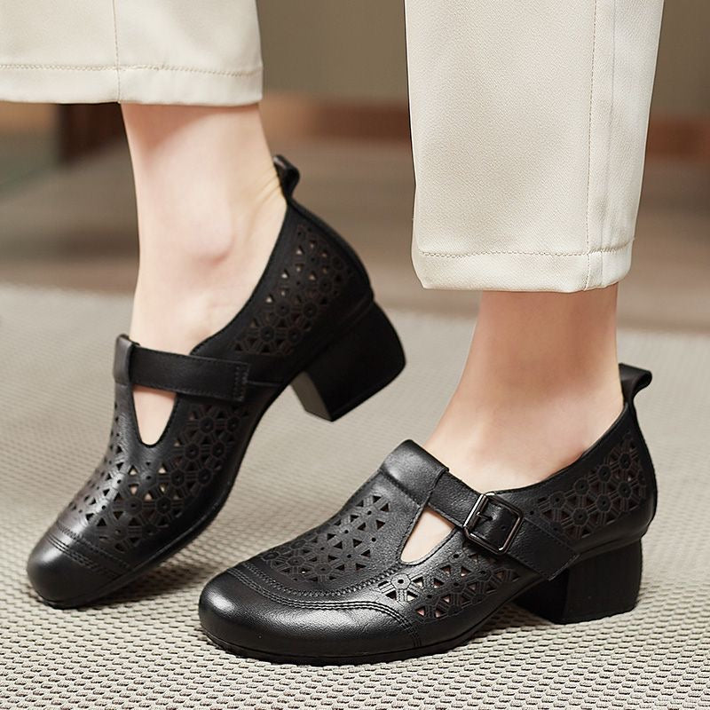 Zapatos huecos de cuero suave