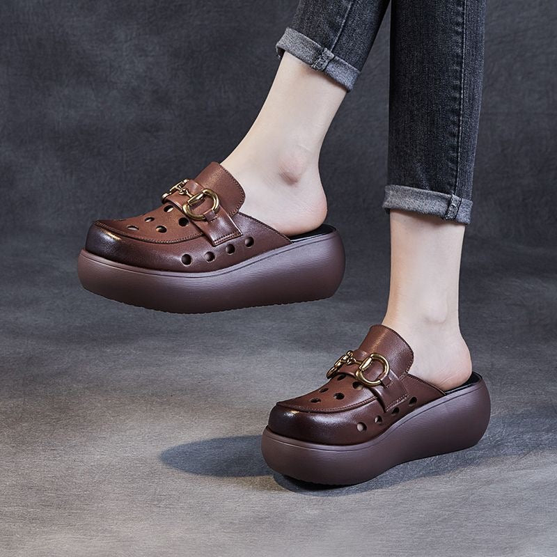 Zapatillas de piel huecas con punta cerrada