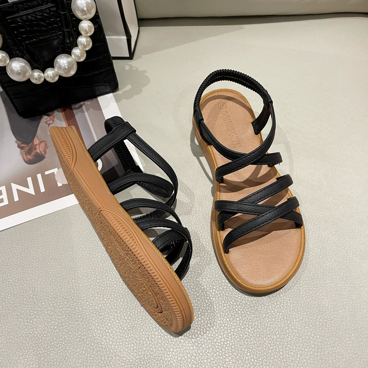 Nuevas sandalias romanas de tiras