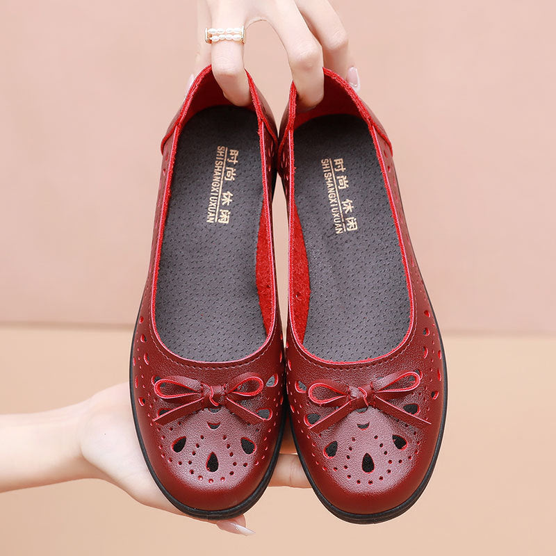 Exquisitos zapatos de piel con lazo