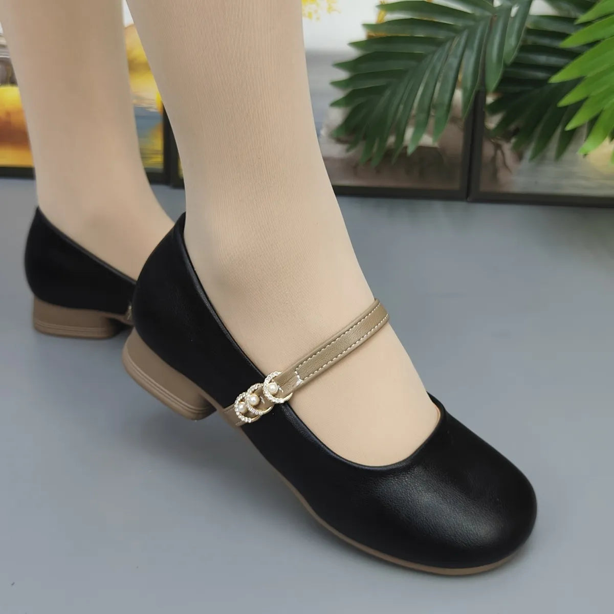 Zapatos cómodos de punta redonda de piel suave