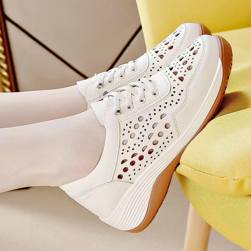 Zapatos casuales calados de piel suave