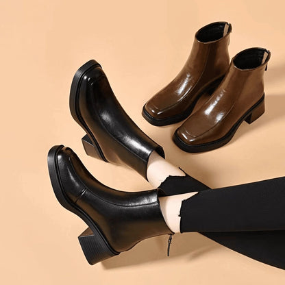 Botas militares elegantes para mujer