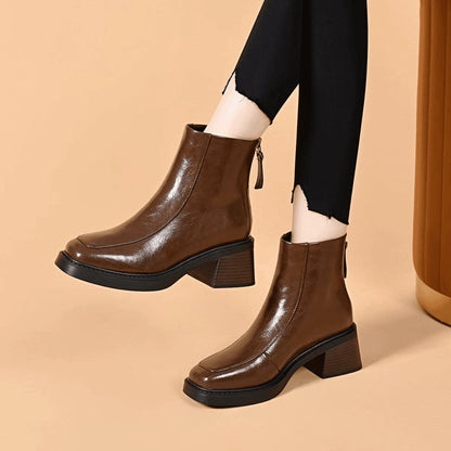Botas militares elegantes para mujer