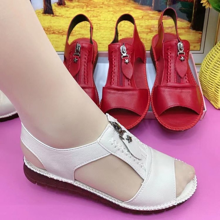 Sandalias de cuero con cremalleras