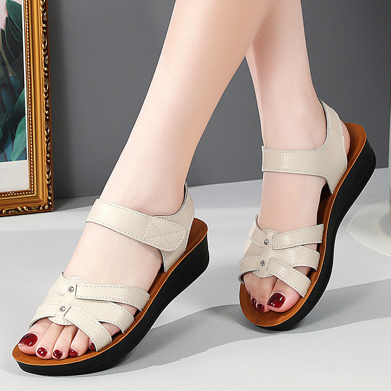 Nuevas sandalias ligeras para exteriores para mujer