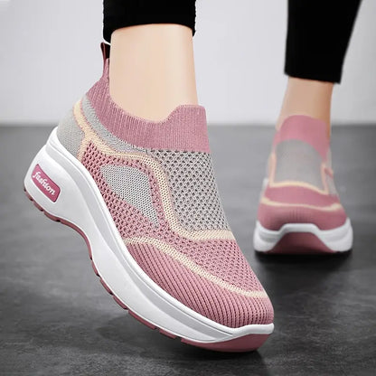 Nuevo estilo de zapatos voladores tejidos y transpirables 2025