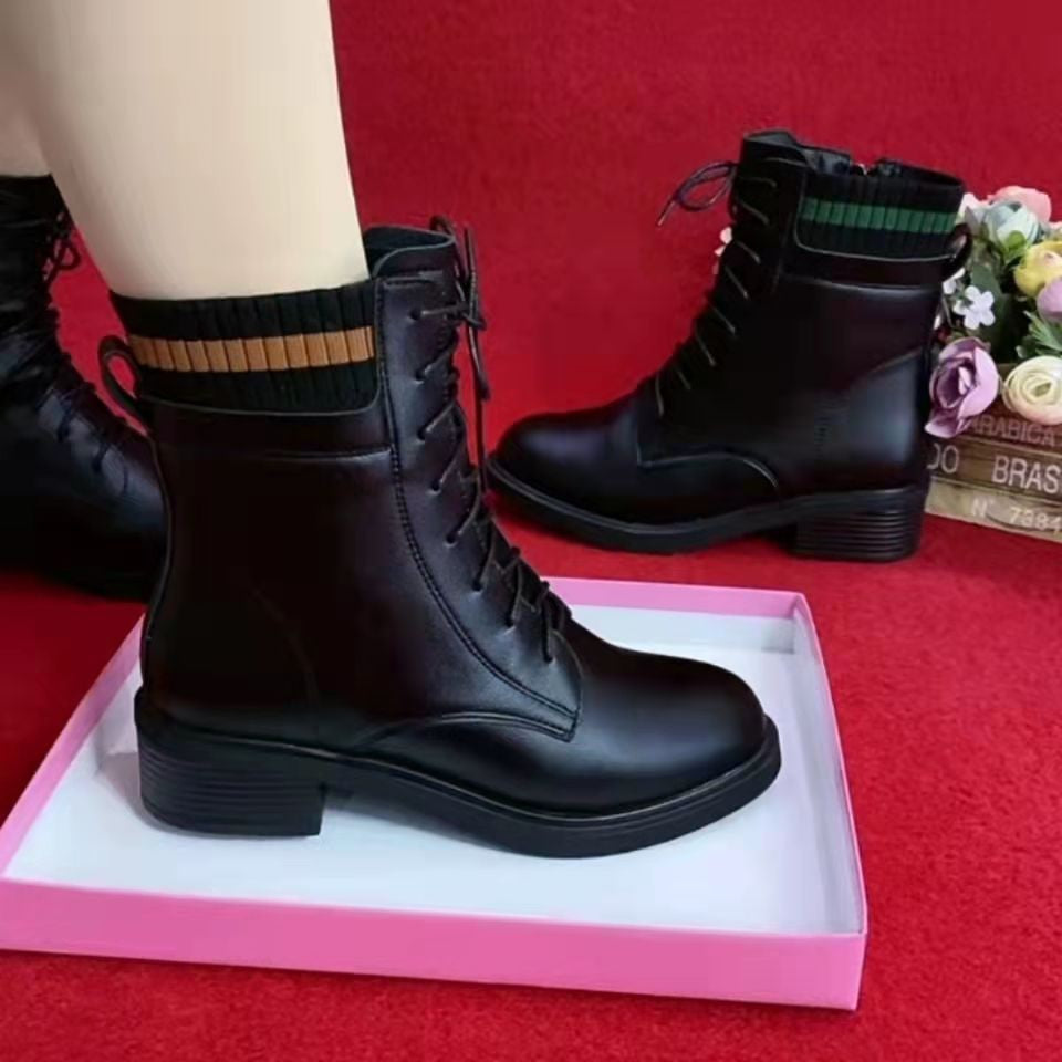Botas de cuero con suela blanda y tacón grueso