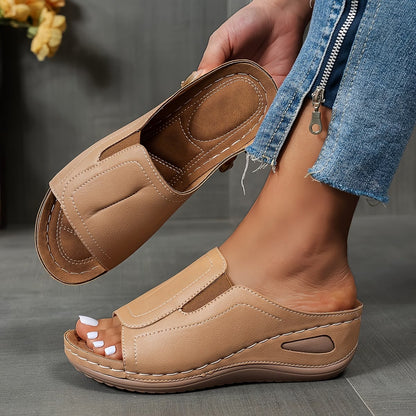 Sandalias cómodas de suela elevada