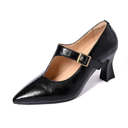 Tacones de aguja puntiagudos