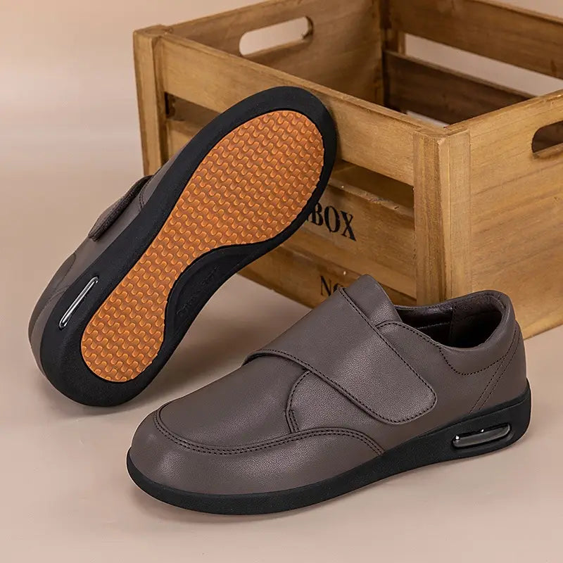 Calzado especial para la hinchazón de pies diabéticos