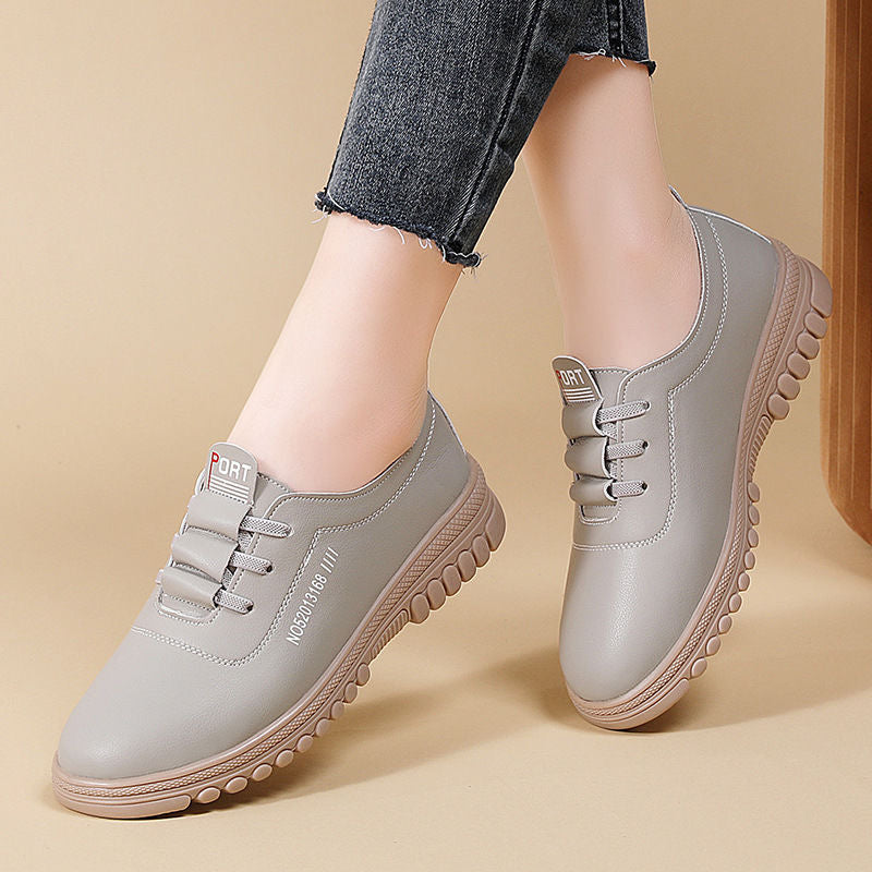 Zapatos casuales de cuero con suela blanda