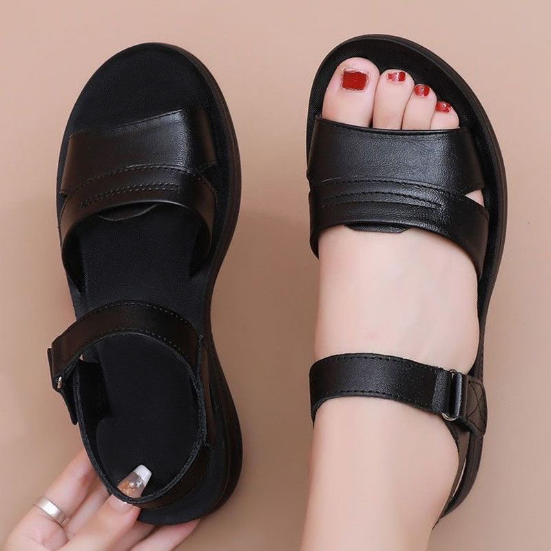 Sandalias elegantes de diseño clásico