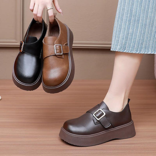 Zapatos retro de plataforma con hebilla y suela gruesa