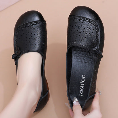 Nuevas sandalias cómodas con suela de cuero
