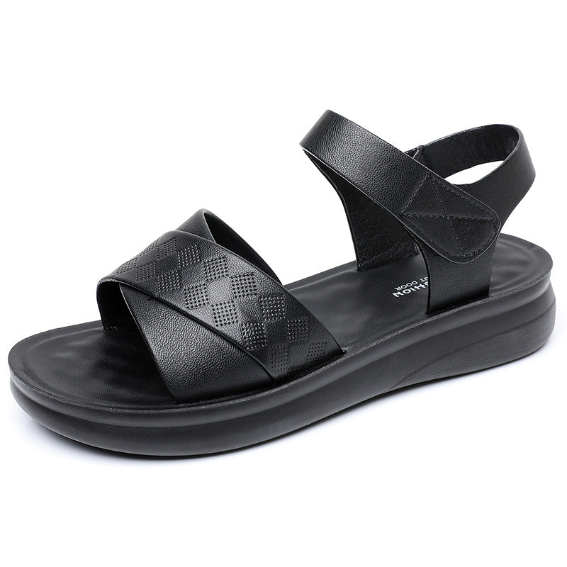 Sandalias cómodas con suela blanda que no fatigan los pies