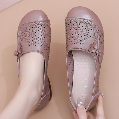 Nuevas sandalias cómodas con suela de cuero