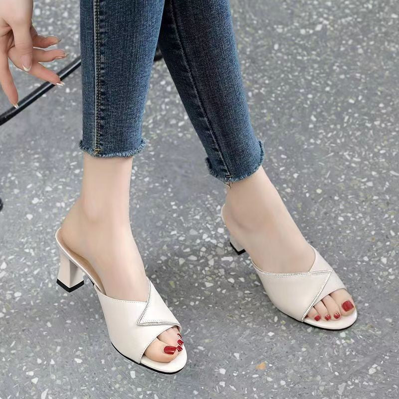 Sandalias de tacón alto de moda