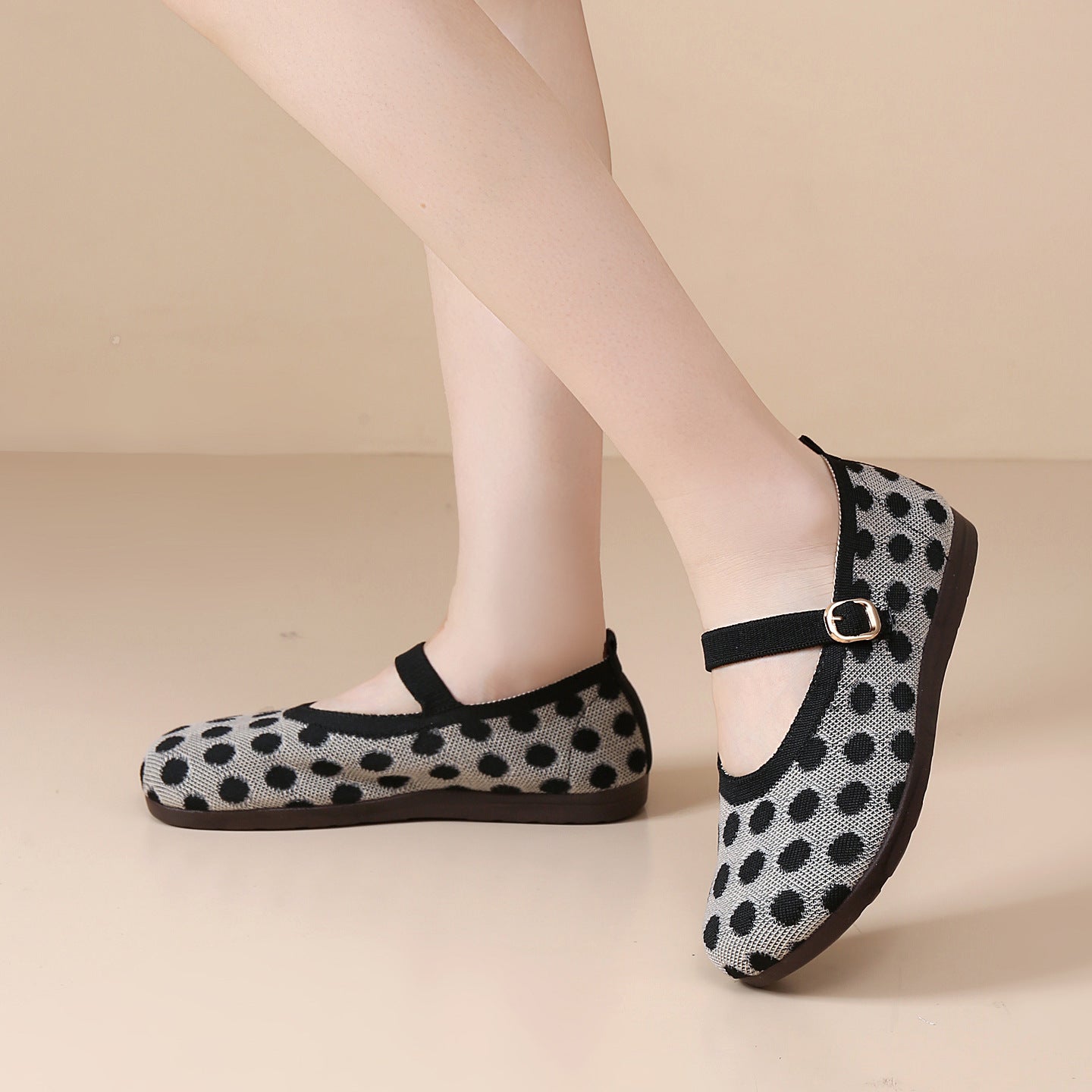 Zapatos Mary Jane con estampado de lunares