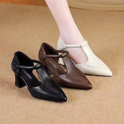 Zapatos de tacón alto elegantes de piel suave