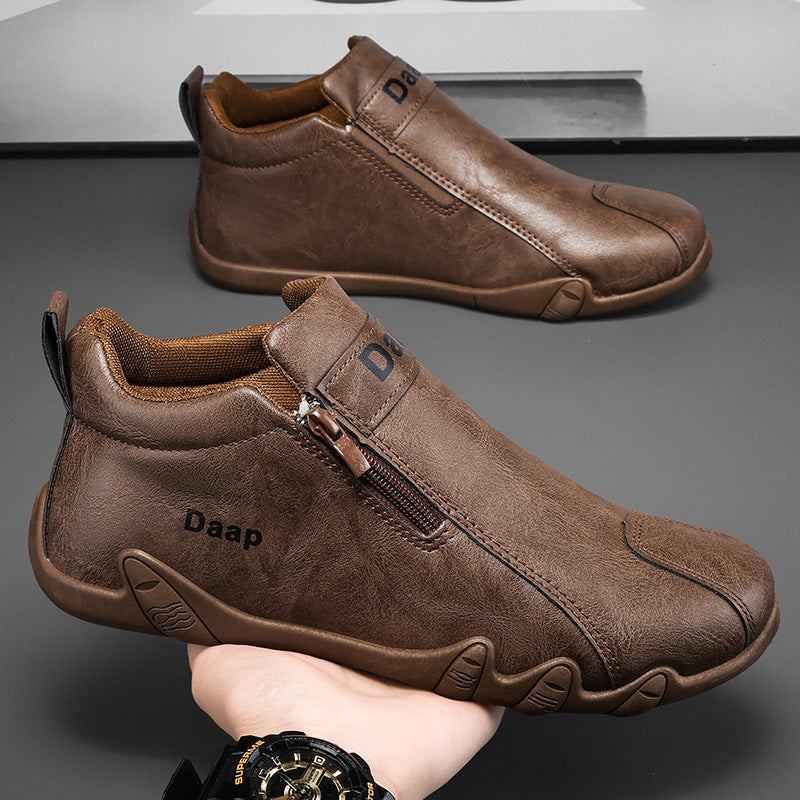 Nuevos zapatos casuales de cuero de caña alta