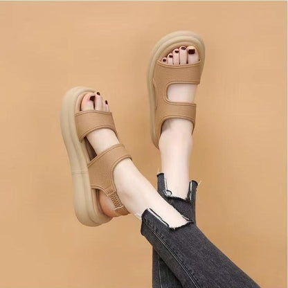 Nuevas sandalias deportivas de suela gruesa