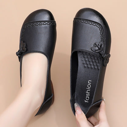 Nuevas sandalias cómodas con suela de cuero