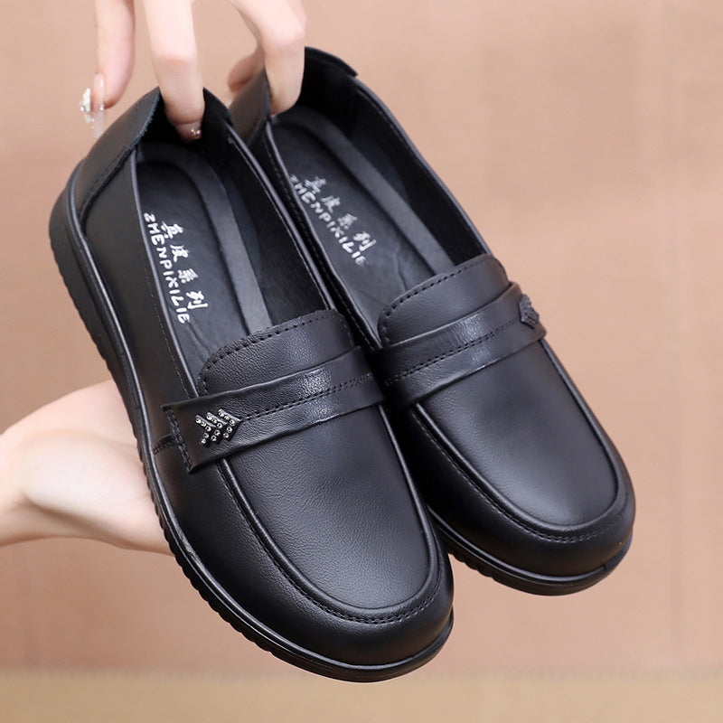 Zapatos cómodos de piel suave con punta redonda