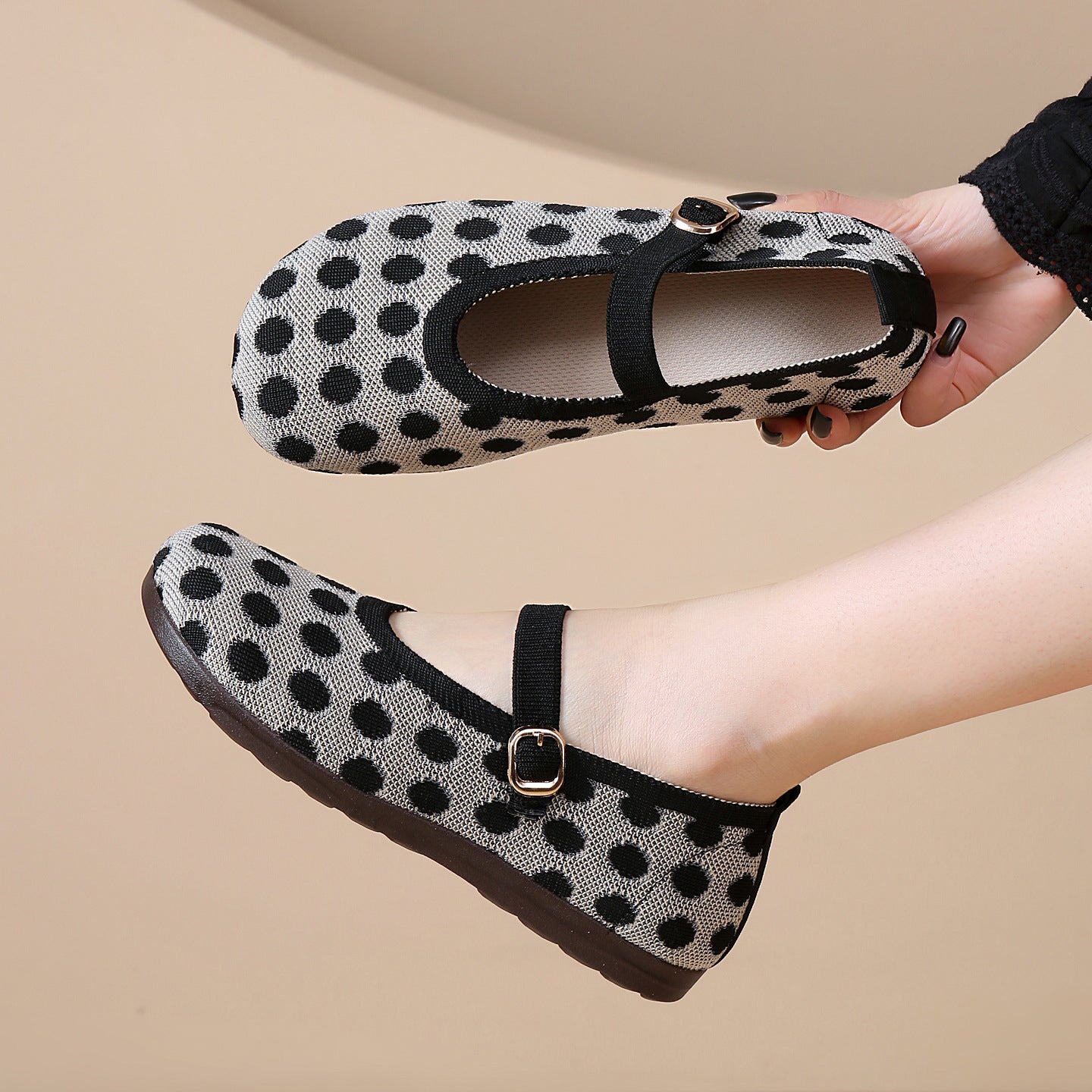 Zapatos Mary Jane con estampado de lunares