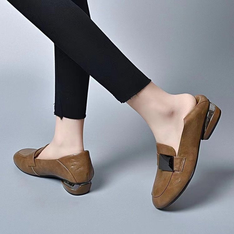 Zapatos redondos suaves y cómodos