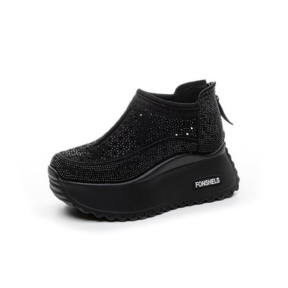 Zapatos casuales huecos elevados