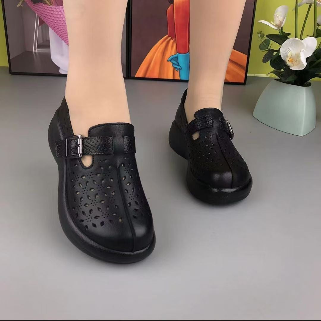 Zapatos de piel con aberturas para mujer